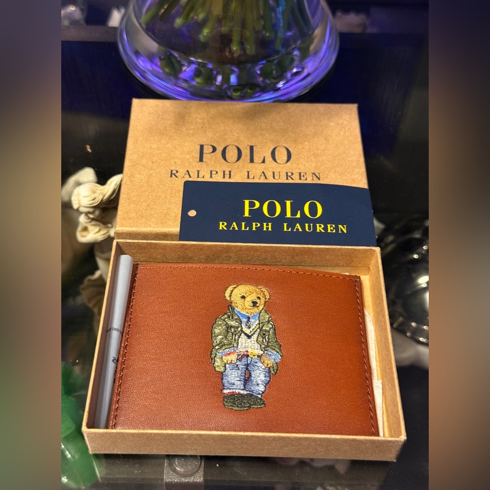 Polo Ralph Lauren
small embroidered Polo Bear leather card holder